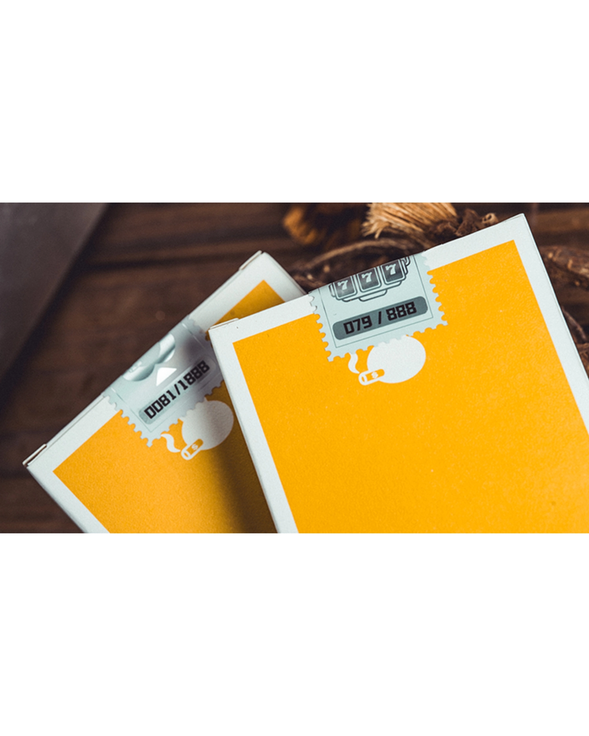 Gilded Milk Casino (Silver) Oyun Kartı by Bacon Playing Card Company