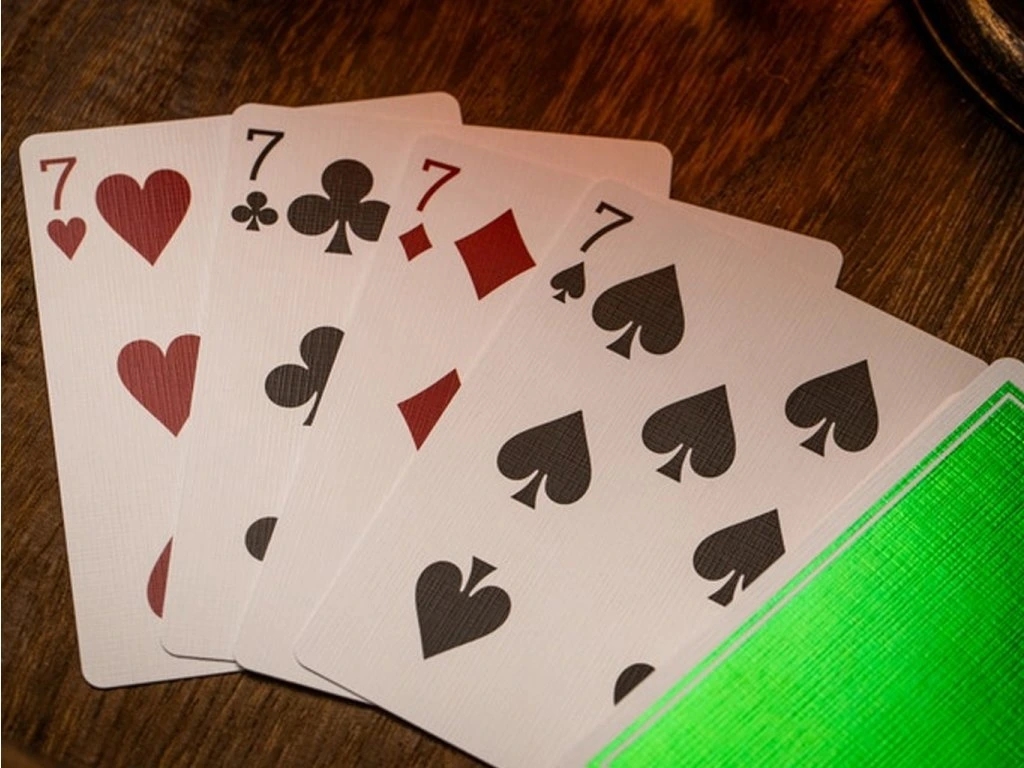 NOC (Green) The Luxury Collection Playing Cards - DERYA BİLARDO