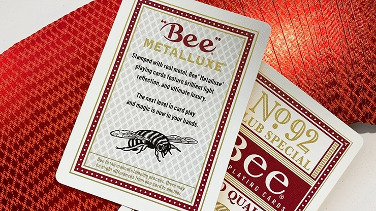 Bee MetalLuxe Red – Kırmızı Metal Folyo Oyun Kartları