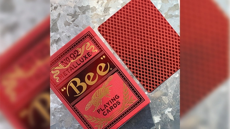 Bee MetalLuxe Red – Kırmızı Metal Folyo Oyun Kartları