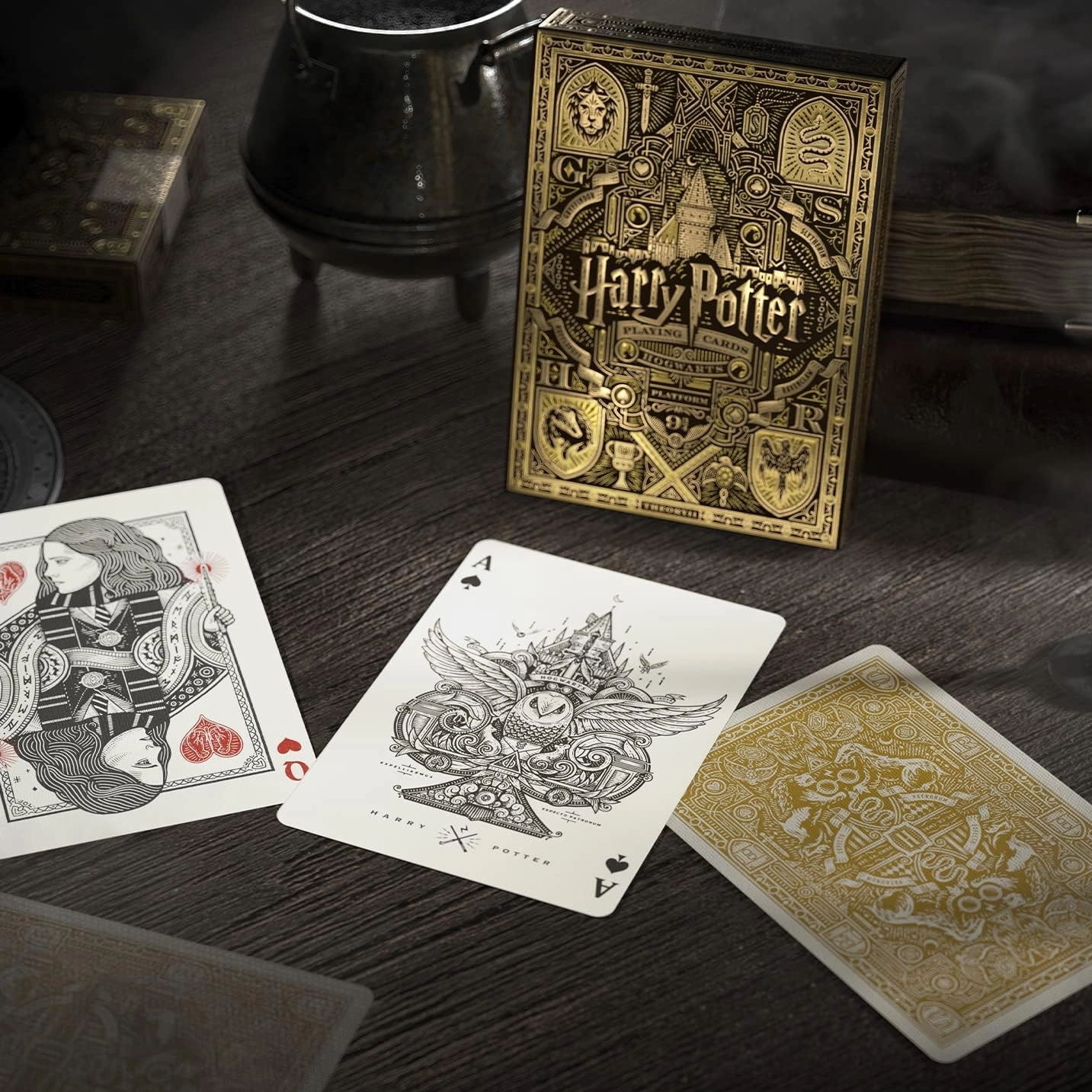 Theory11 | Harry Potter Deck -Yellow (Hufflepuff) Oyun Kartı