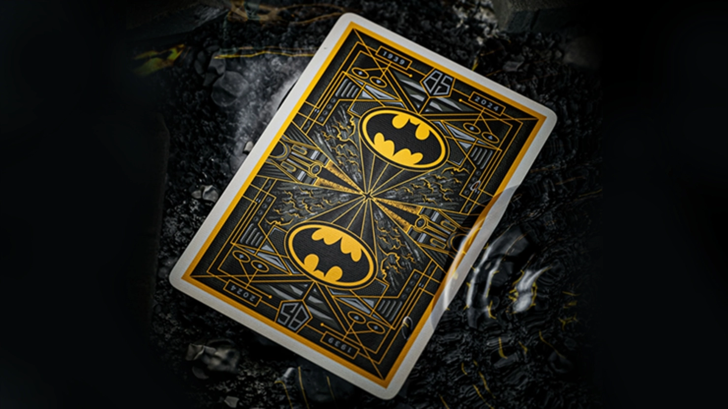 Theory11 | Batman 85th Anniversary Oyun Kartı