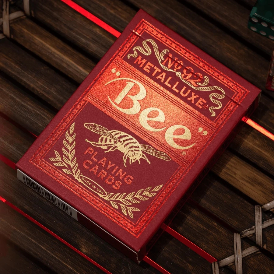 Bee MetalLuxe Red – Kırmızı Metal Folyo Oyun Kartları