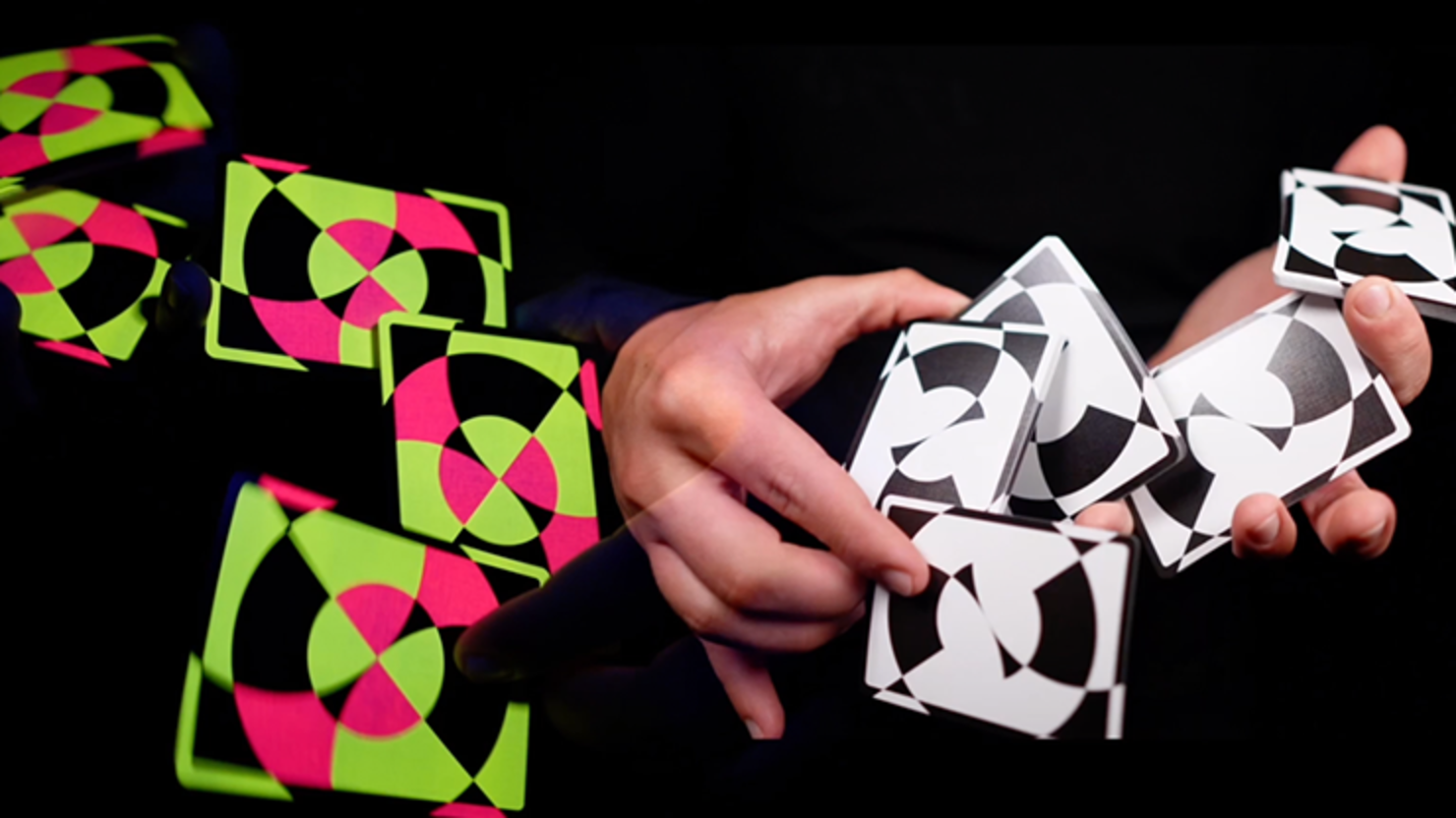 Chris Cards Covered Circle GLOW Oyun Kartı