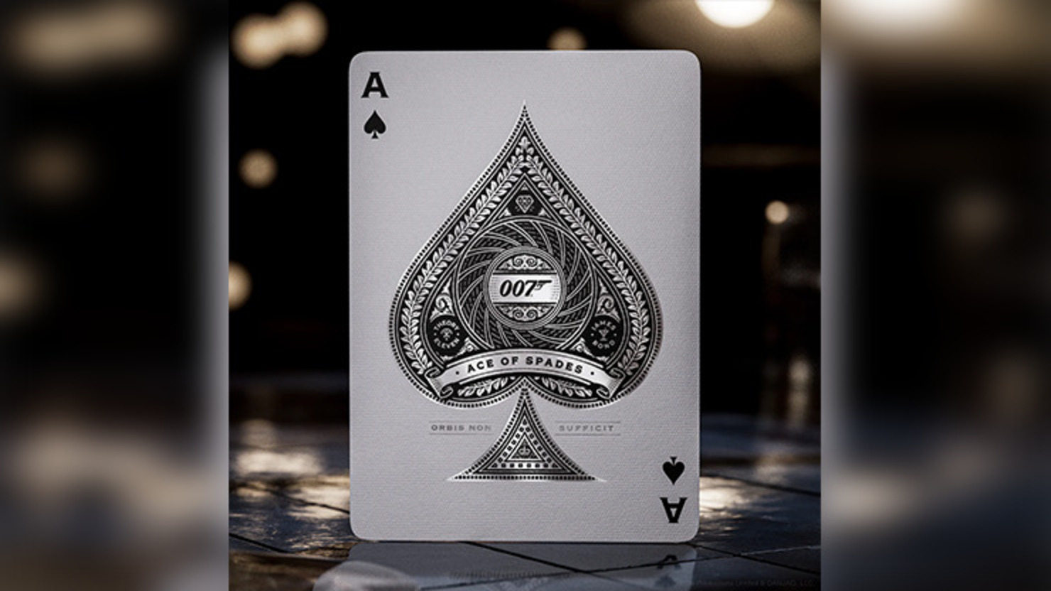 Theory11 | James Bond Silver Edition Oyun Kartı