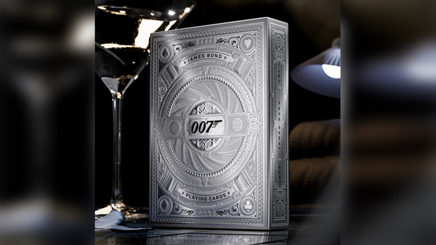 Theory11 | James Bond Silver Edition Oyun Kartı
