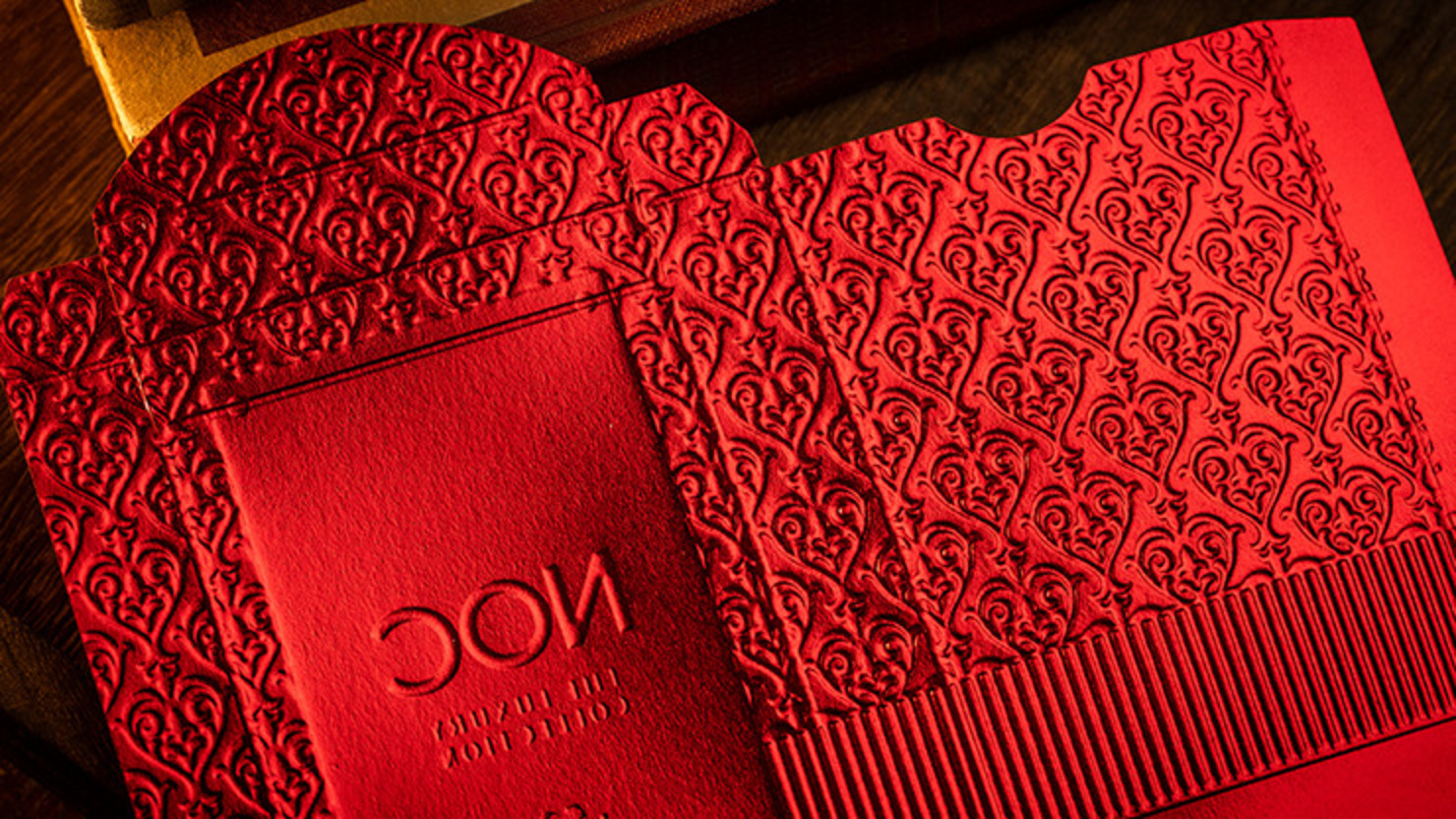 NOC Red The Luxury Collection By Riffle Shuffle X The House Of Playing Cards Oyun Kartı | USPCC