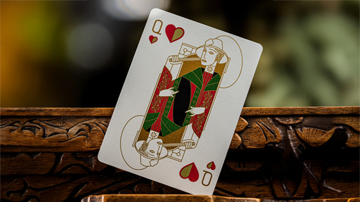 Theory11 | Tavern On the Green: Red Edition Oyun Kartı