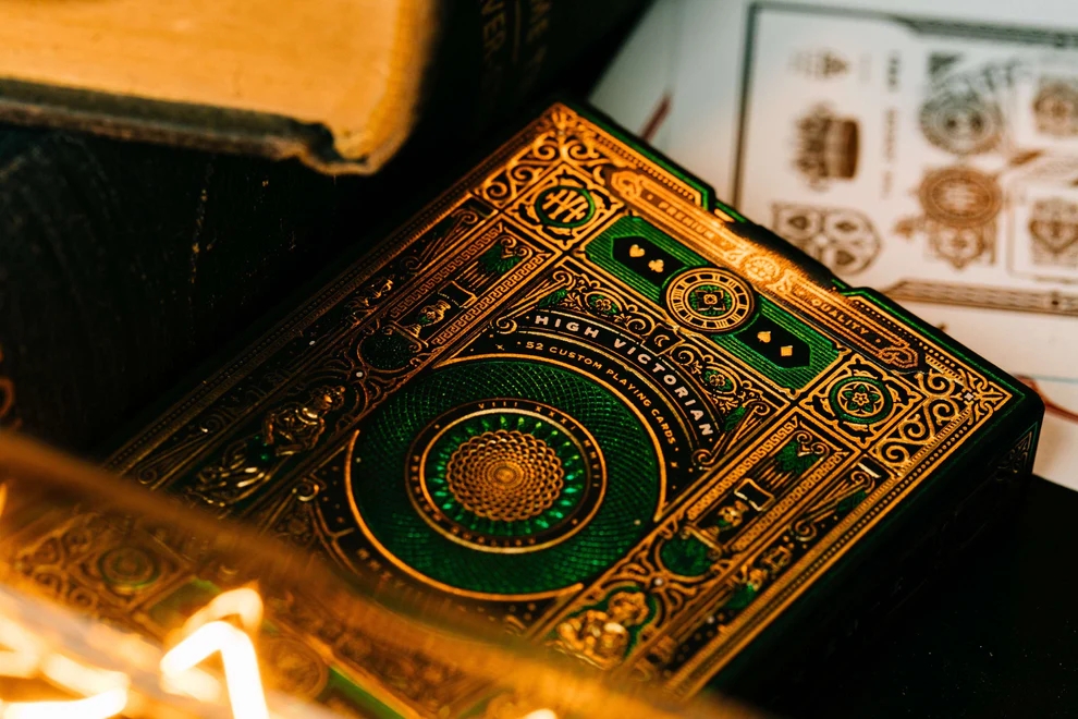 Theory11 | High Victorian Green Oyun Kartı