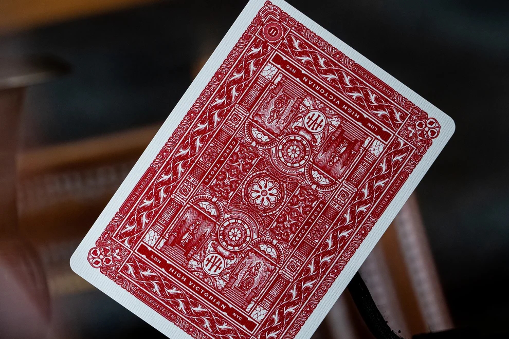Theory11 | High Victorian Red Oyun Kartı