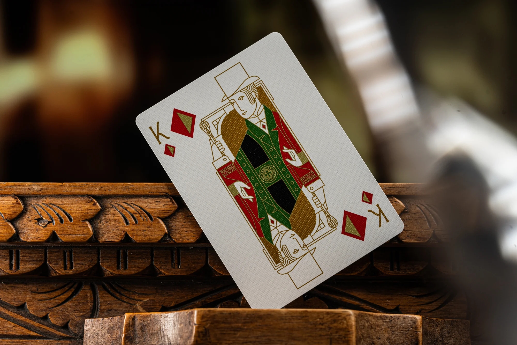 Theory11 | Tavern On the Green: Red Edition Oyun Kartı