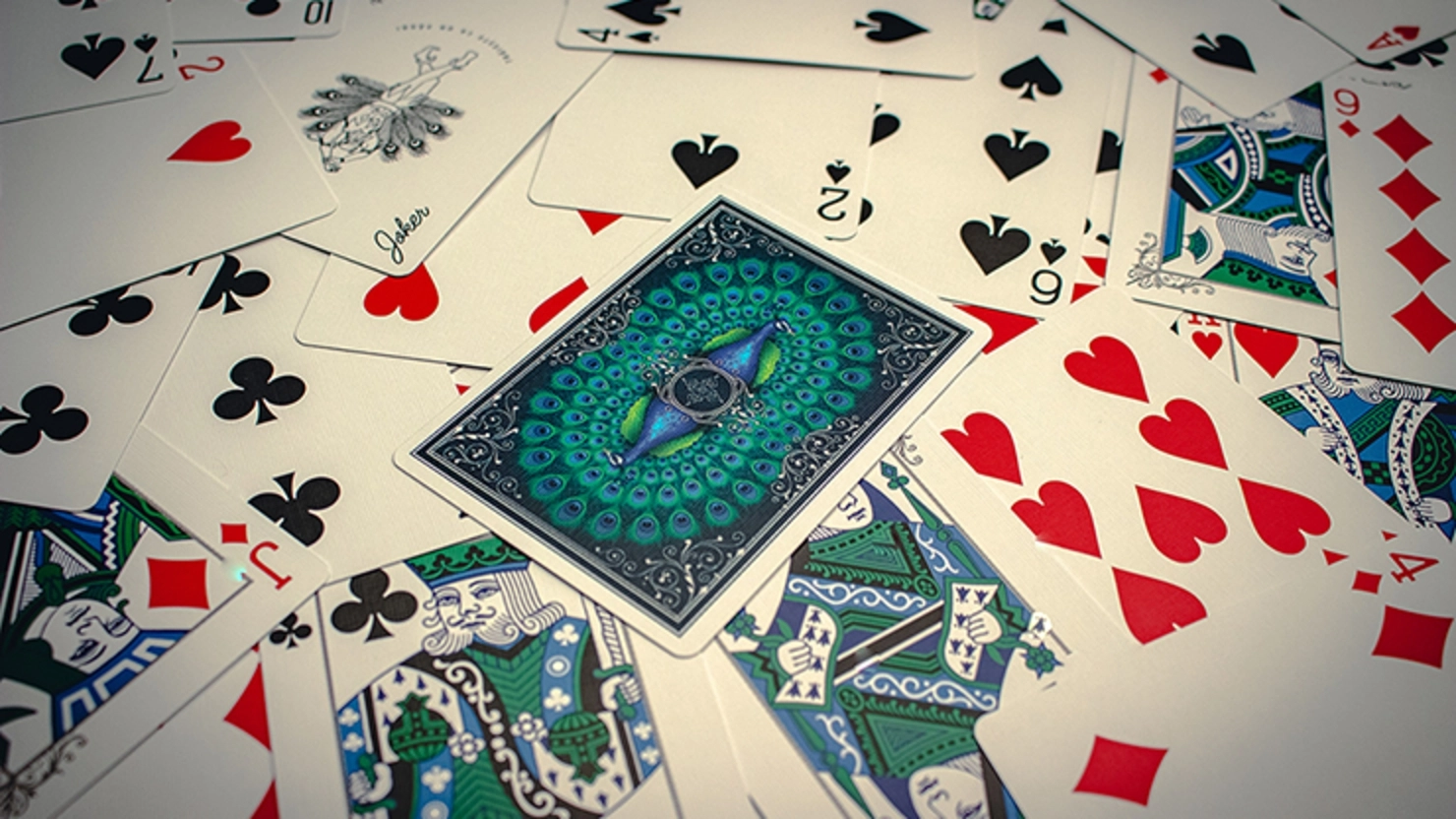 Limited Edition Peacocks Oyun Kartı