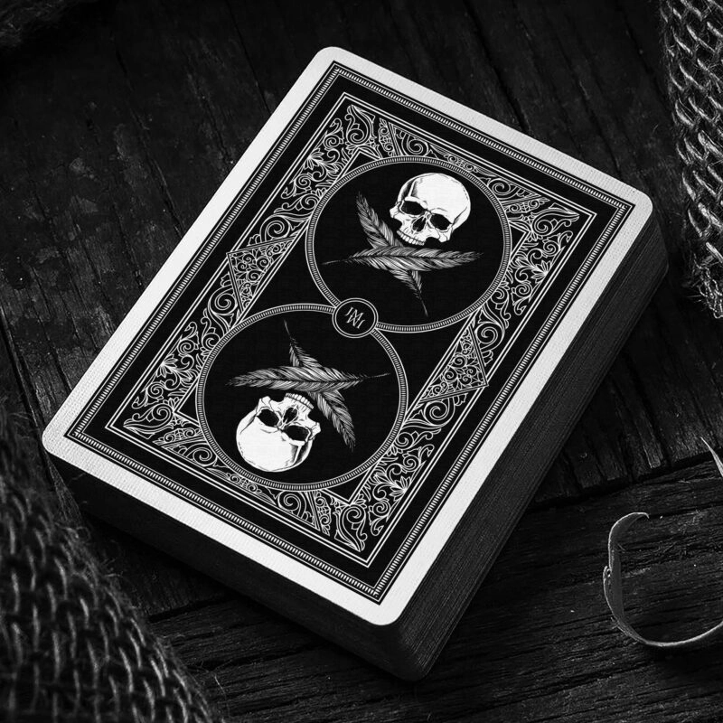 Feather & Bone: The Chrome Hearts (Foil) Oyun Kartları – Joel Meyers