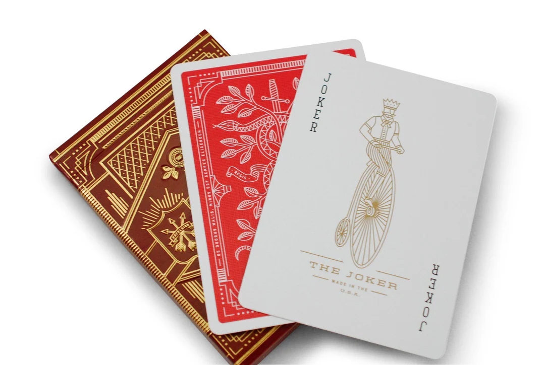 Theory11 | Red Monarch Oyun Kartı