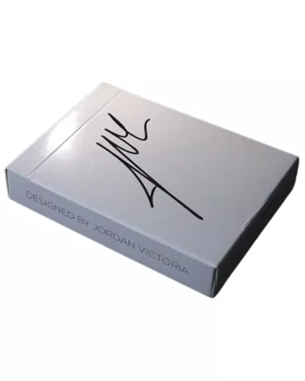 Signature Third Edition (White) Oyun Kartı by Jordan Victoria