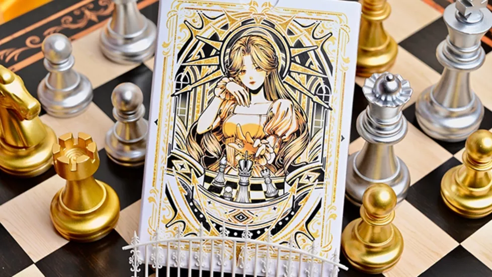 Chess White Oyun Kartı - Hidden Light Barok Temalı Özel Seri
