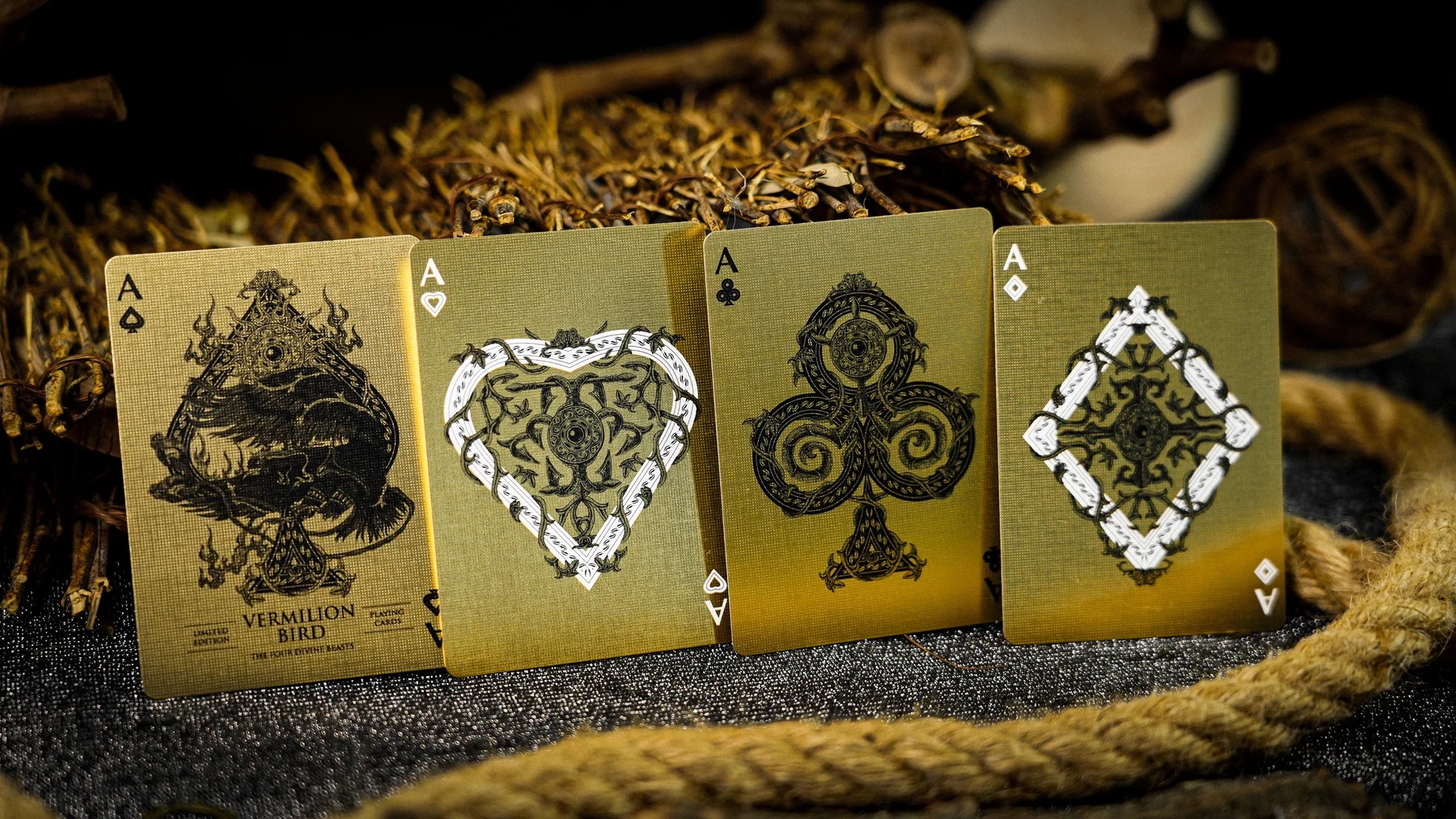 Ark Vermilion Bird Black Gold Box Set Oyun Kartı